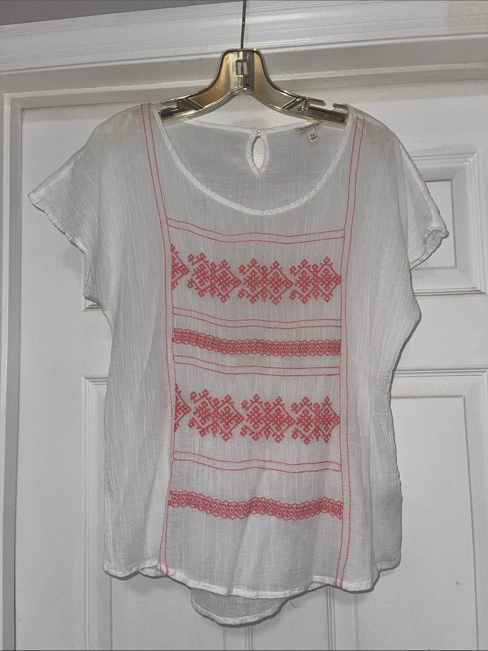 Sonoma White Short-Sleeve Boho Embroidered Top with Pink Accents